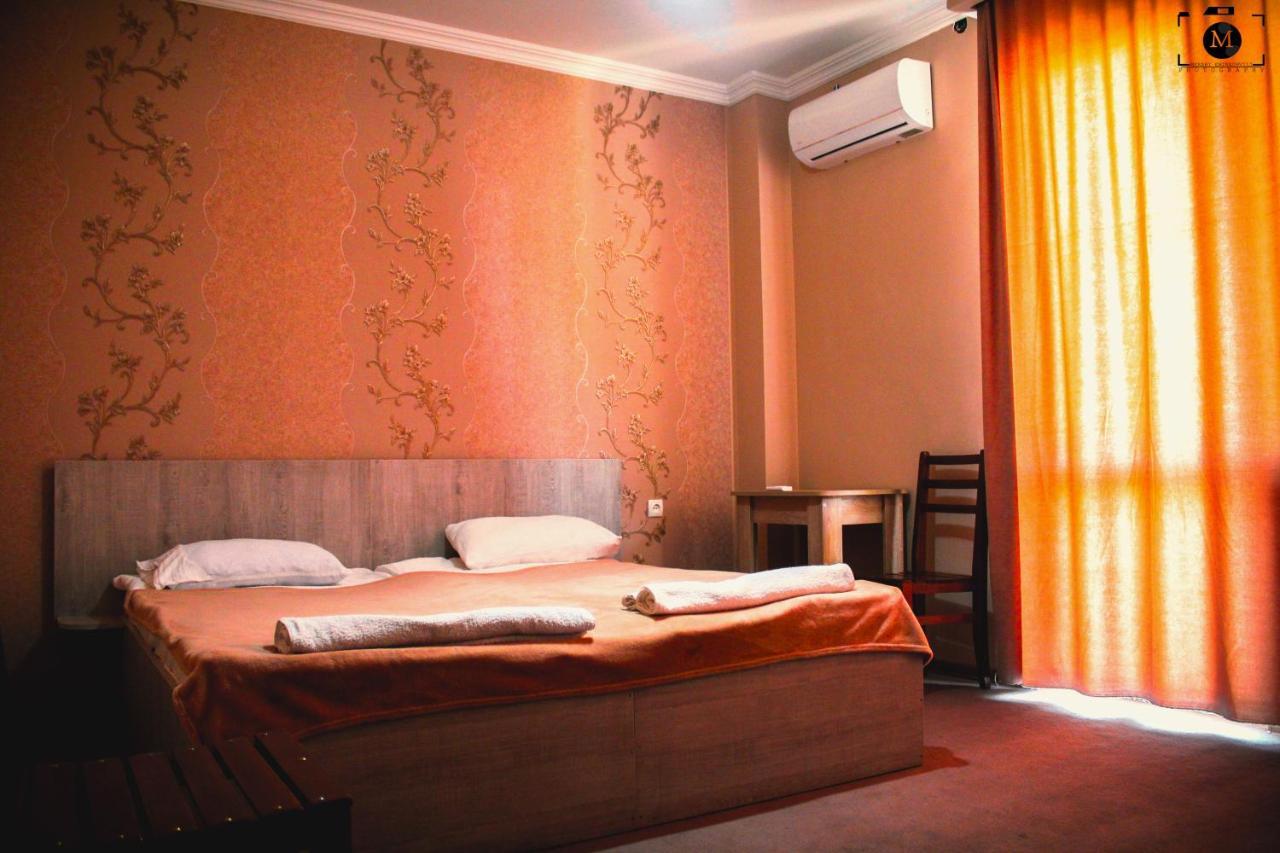 Gh Sanapiro Hotell Telavi Eksteriør bilde