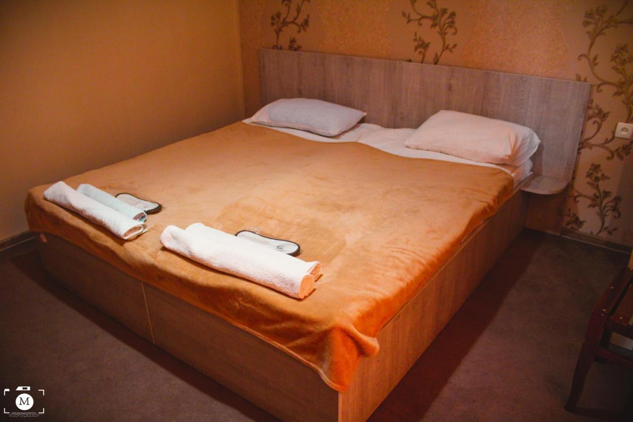 Gh Sanapiro Hotell Telavi Eksteriør bilde