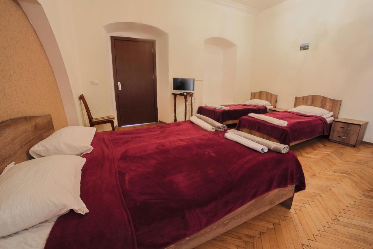 Gh Sanapiro Hotell Telavi Eksteriør bilde