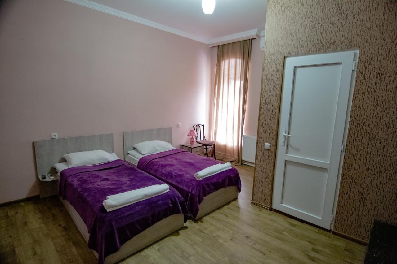 Gh Sanapiro Hotell Telavi Eksteriør bilde