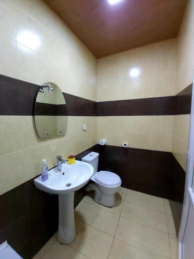 Gh Sanapiro Hotell Telavi Eksteriør bilde